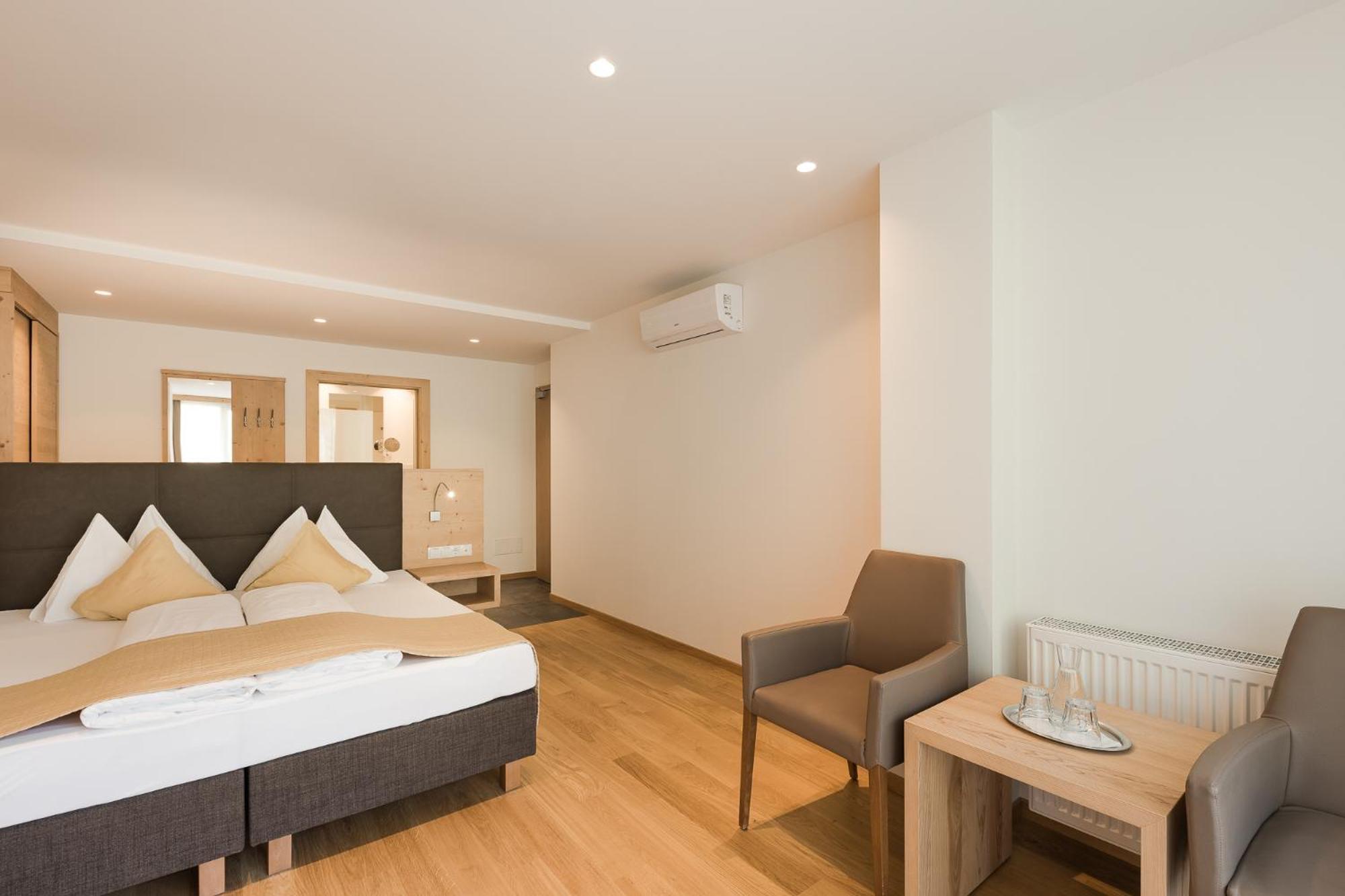 Hotel Kiendl Schenna Chambre photo