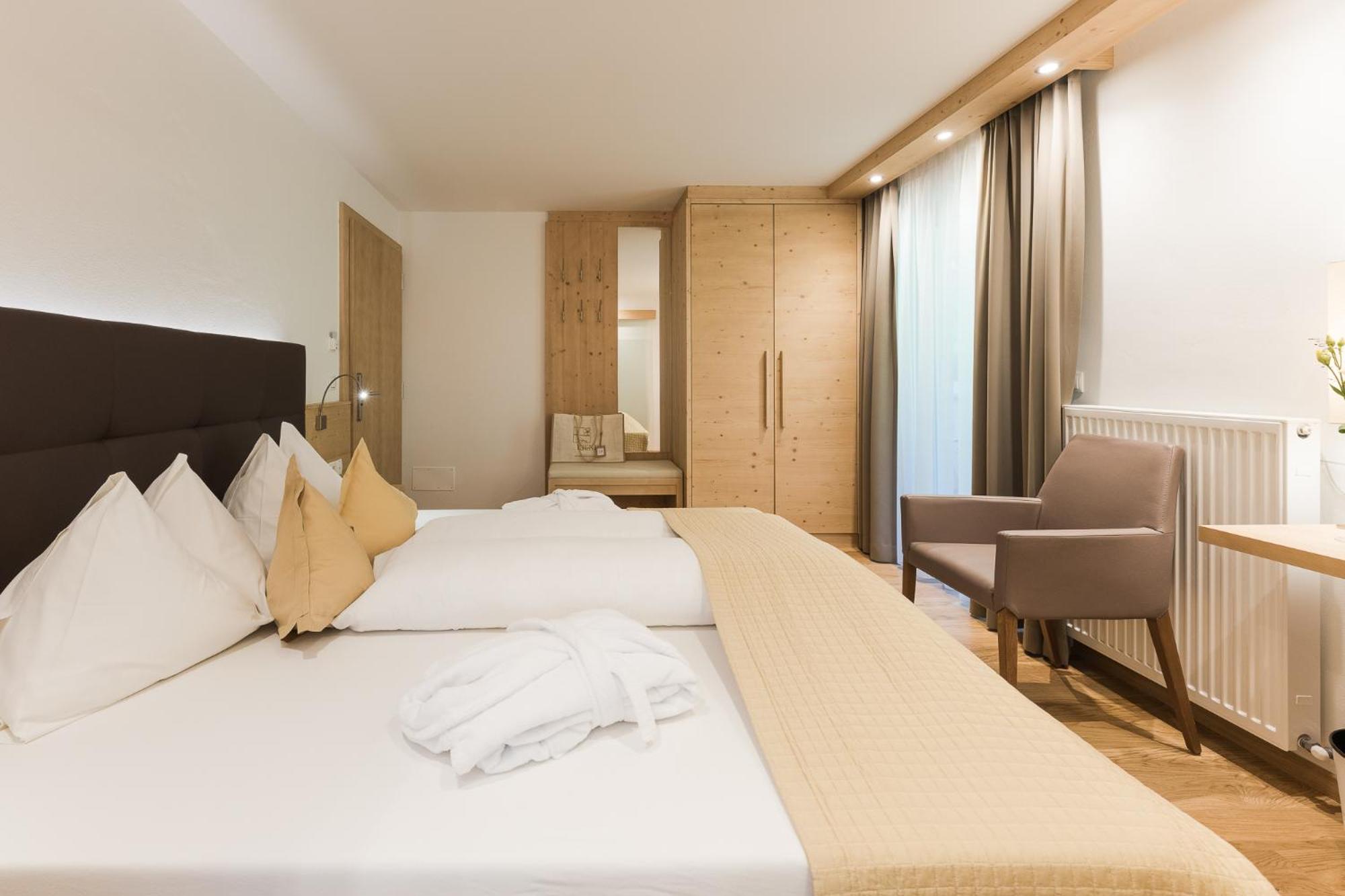Hotel Kiendl Schenna Chambre photo