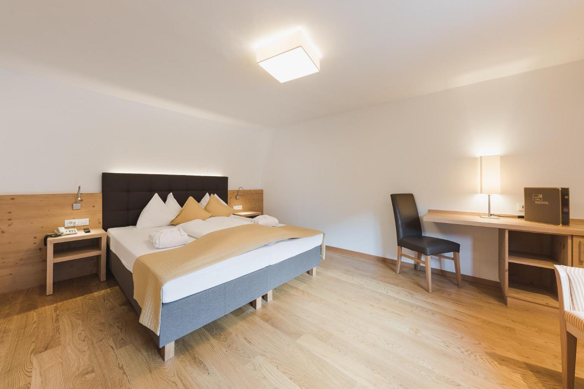 Hotel Kiendl Schenna Chambre photo