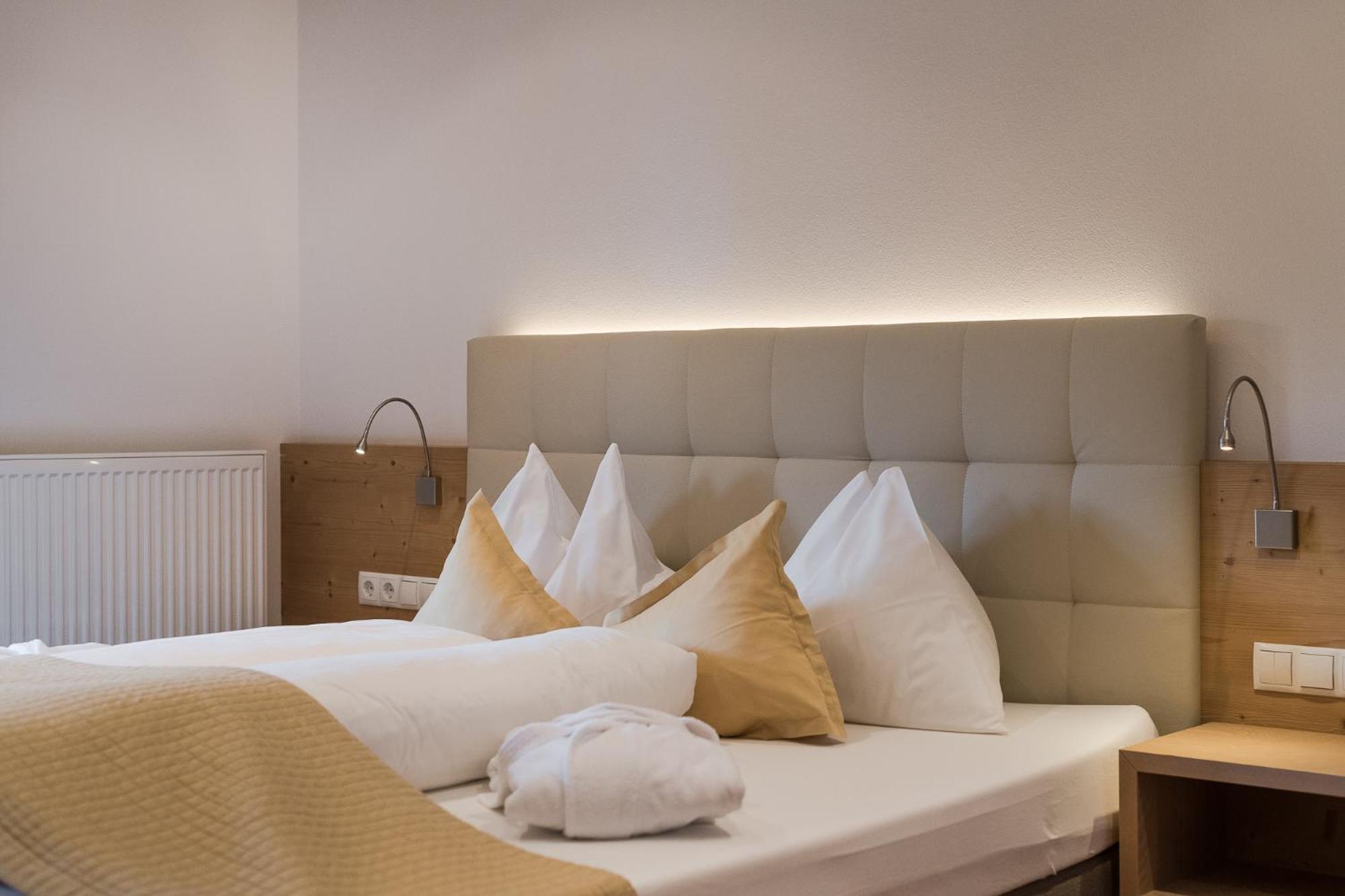 Hotel Kiendl Schenna Chambre photo