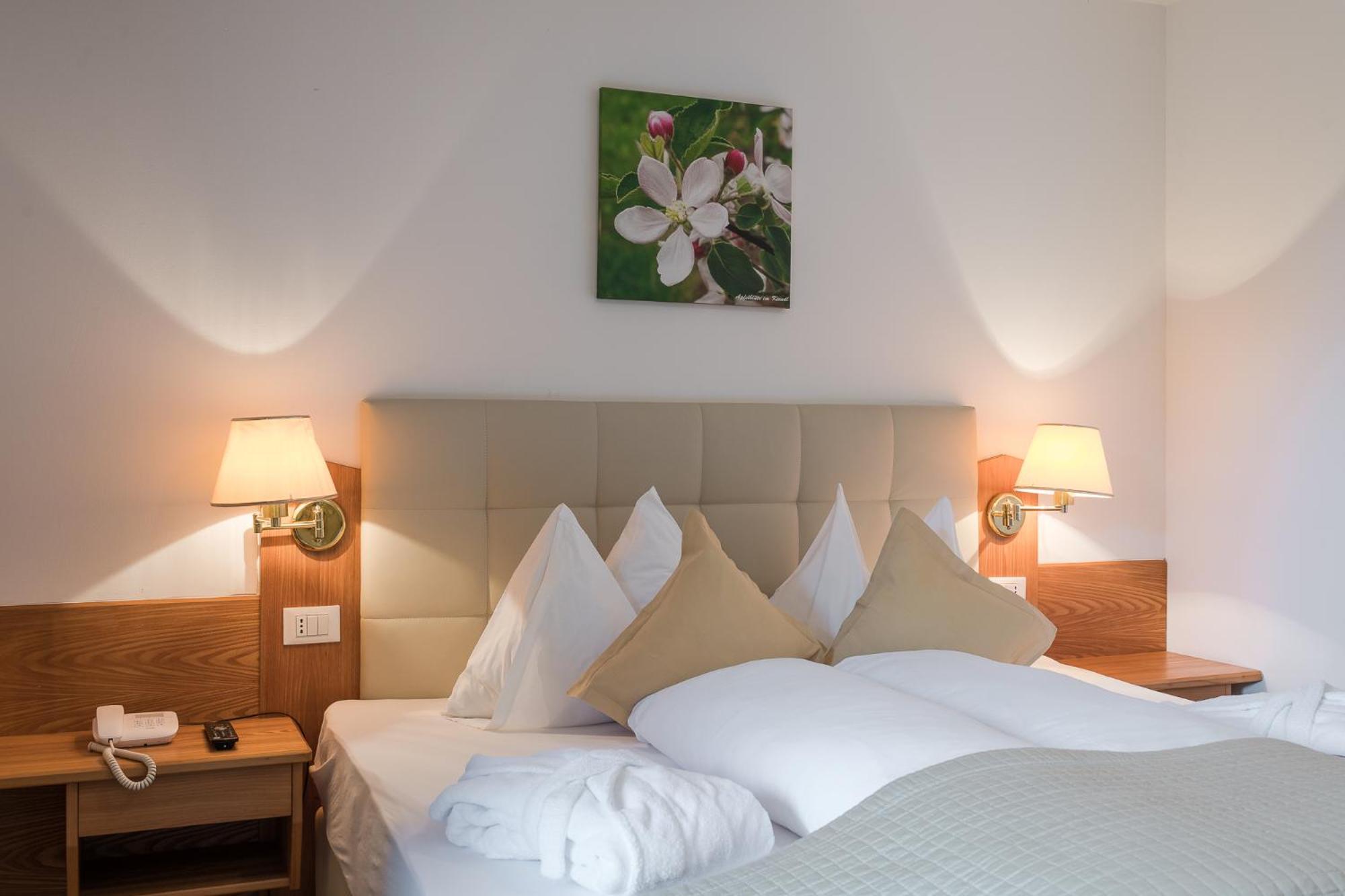 Hotel Kiendl Schenna Chambre photo