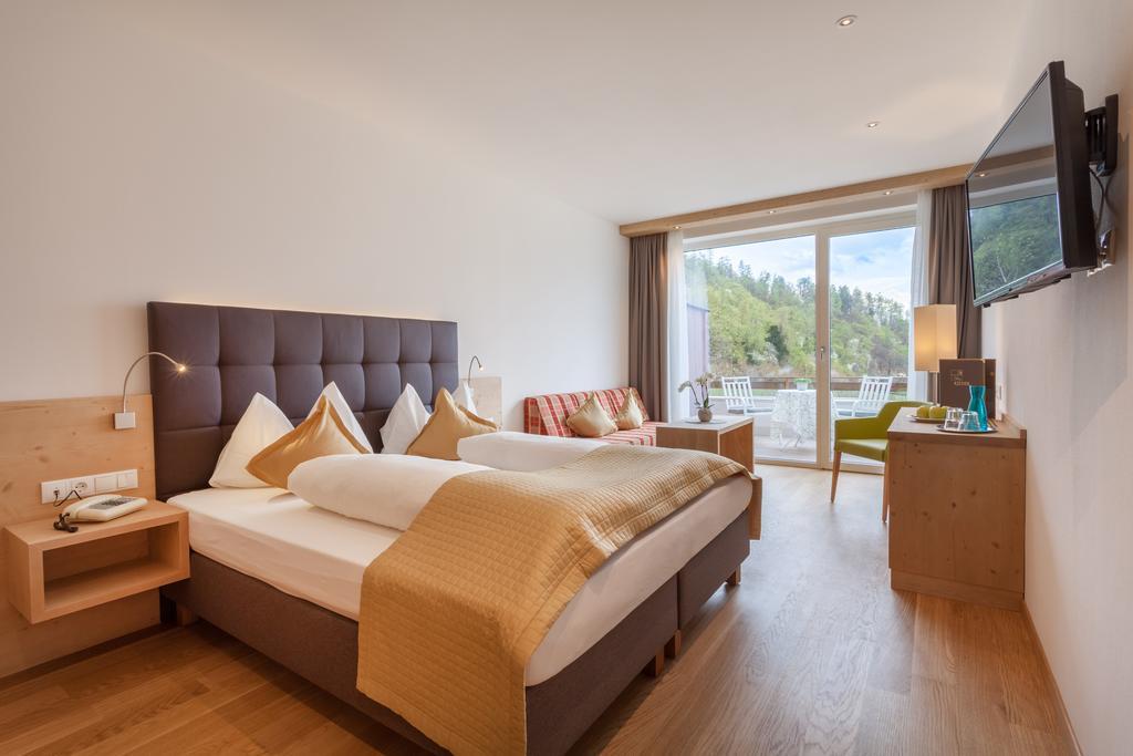Hotel Kiendl Schenna Extérieur photo